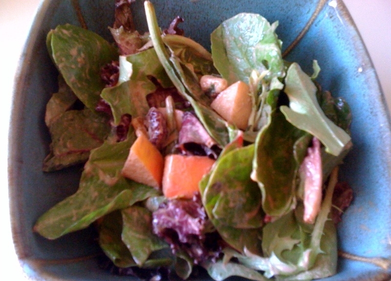 mixed greens w/ apples, cherries and nuts